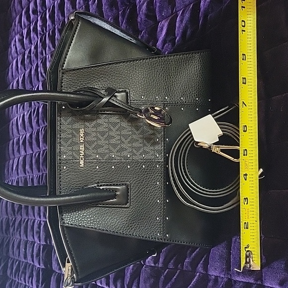 Michael Kors Avril Small Studded Patchwork signature Logo Satchel NWT - Picture 12 of 14